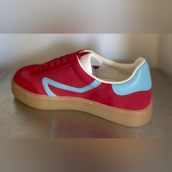 STEVE MADDEN WOMENS RED AND BLUE SNEAKERS - Picture 12 of 15